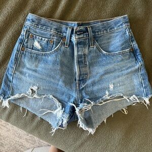 Levi 501 high waisted denim shorts